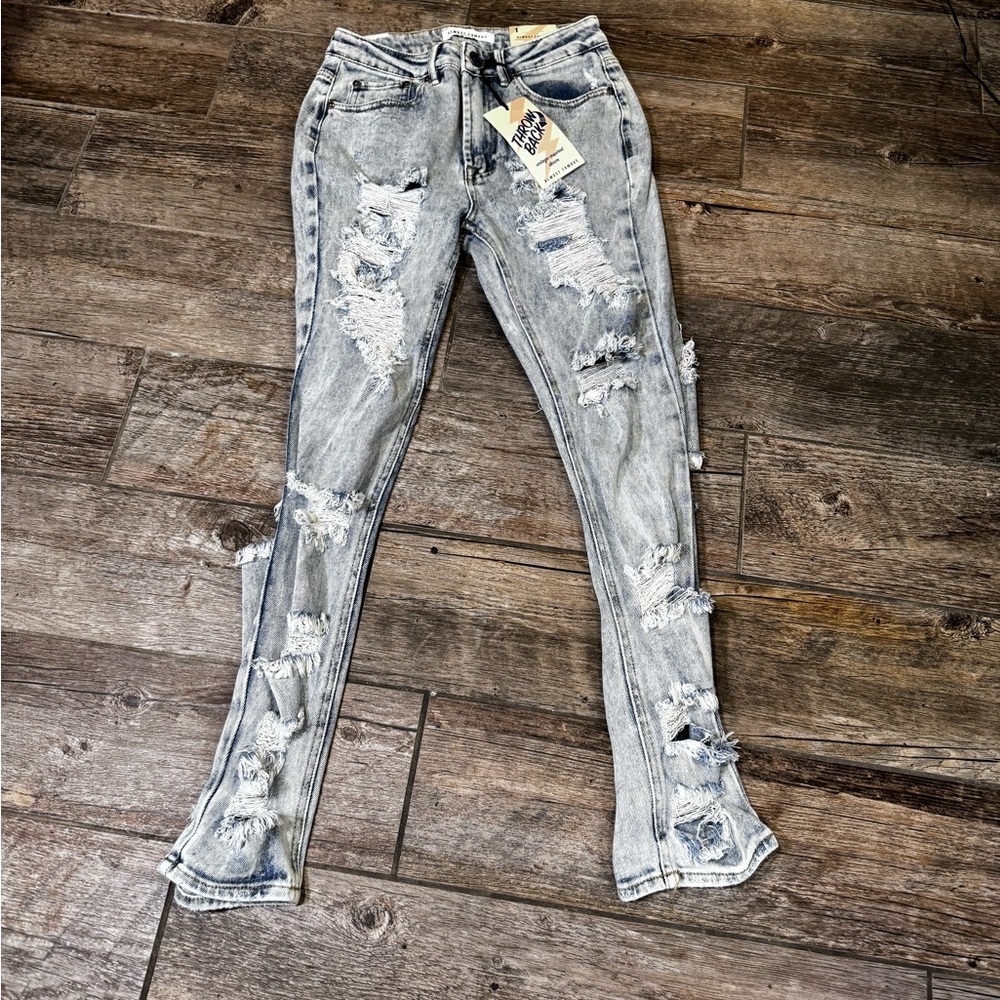 Almost Famous Jeans Brand New (e)​​​​